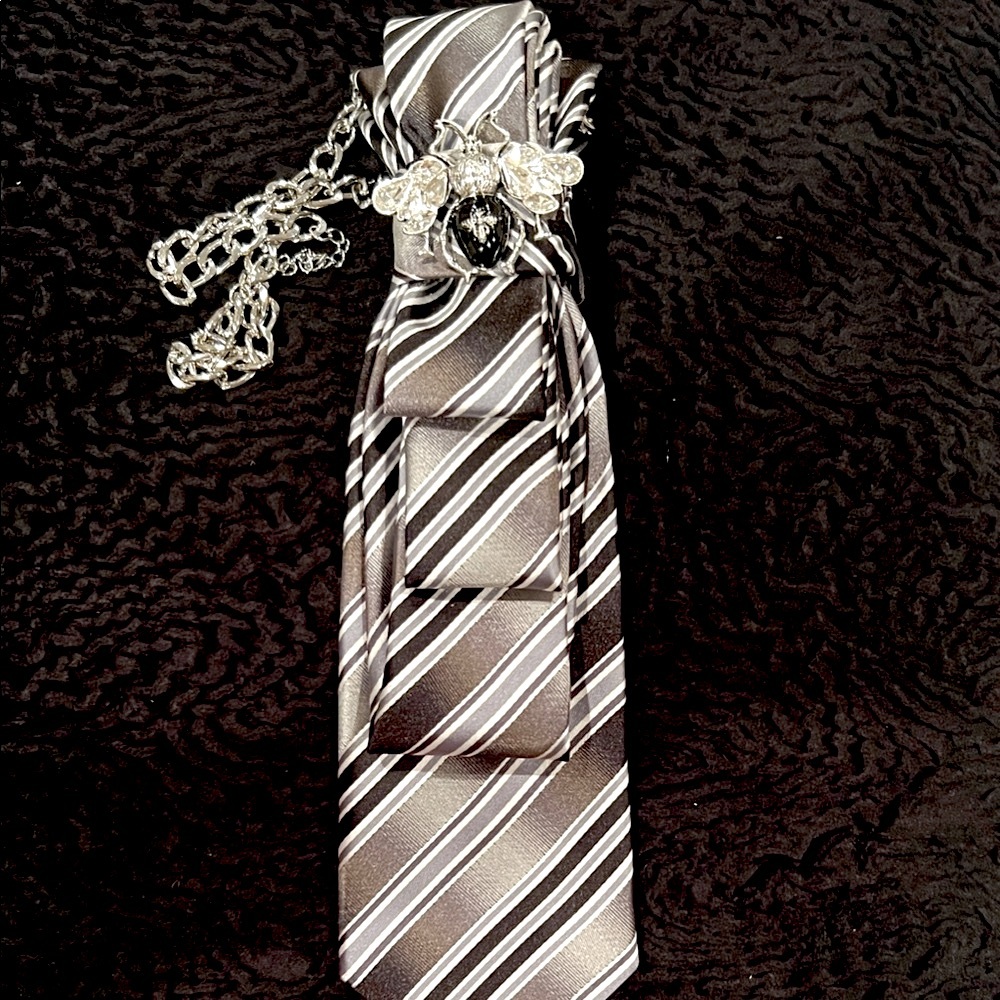 Elegant Striped Black and Gray Fashion Tie Necklace